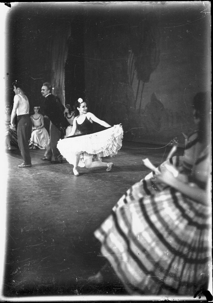 Borovansky, Nicolas Orloff and Olga Morosova in Le Beau Danube, 1940.